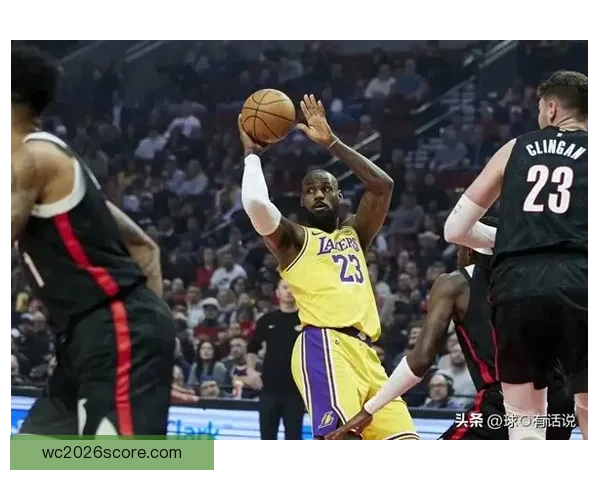 湖人虽败给活塞詹姆斯称赞韧性里夫斯欣赏全队拼搏精神